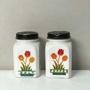 Vintage Anchor Hocking Milk Glass Tulip Salt Pepper Shaker Set Kitchen Fire King